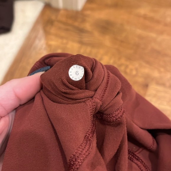 Lululemon Align leggings 25” - Picture 4 of 6